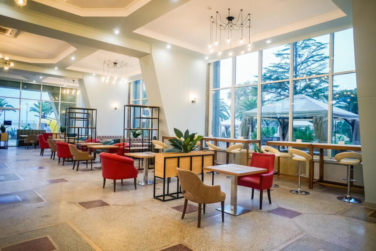 Amza Park Hotel ガグラ エクステリア 写真